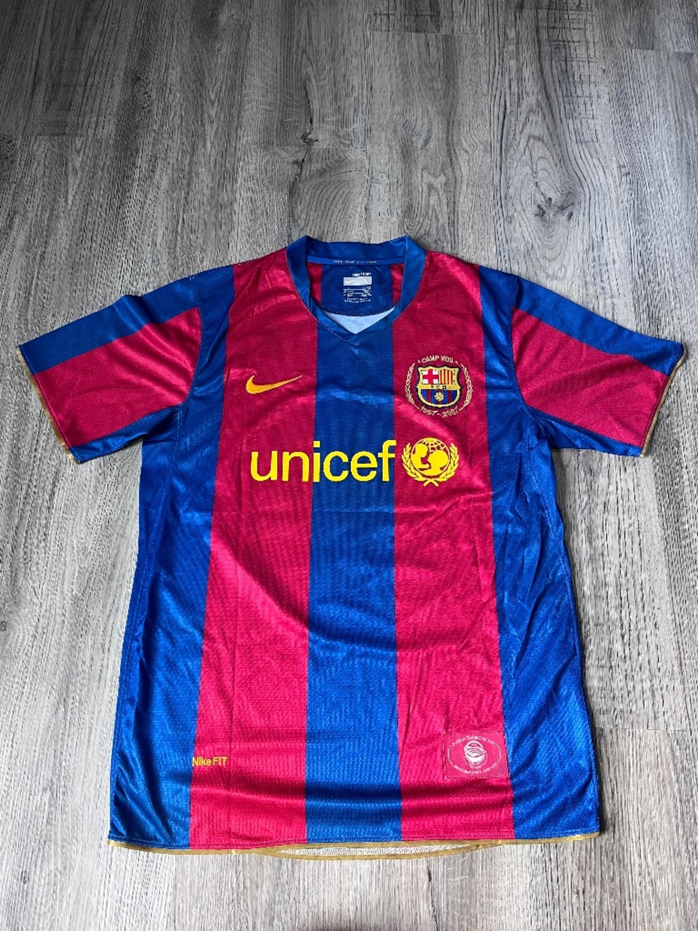 BARCELONA camp nou 50th anniversary JERSEY NIKE Ronaldinho #10 SIZE L
